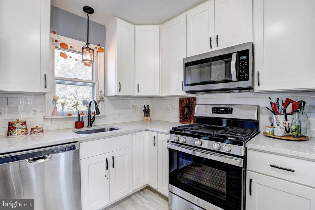 228 QUAKER RIDGE ROAD