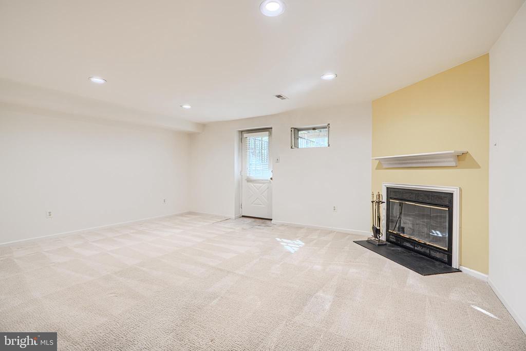 41 CHERRYWOOD CT
