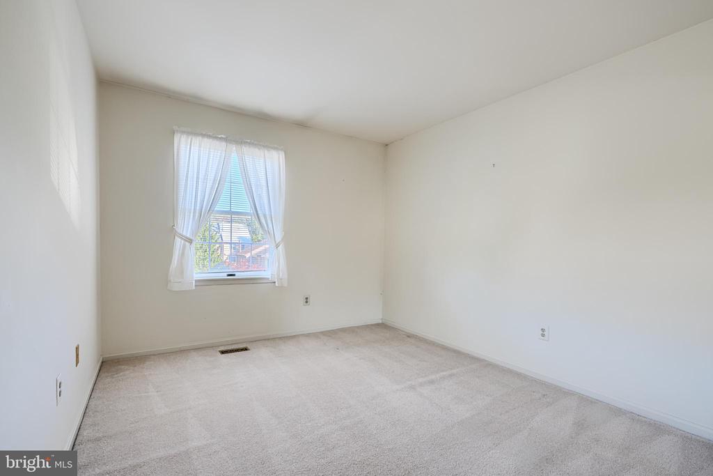 41 CHERRYWOOD CT