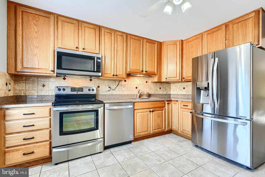 41 CHERRYWOOD CT