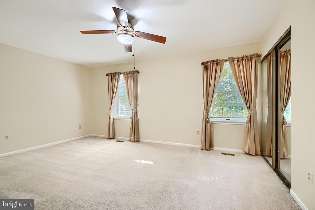 41 CHERRYWOOD CT