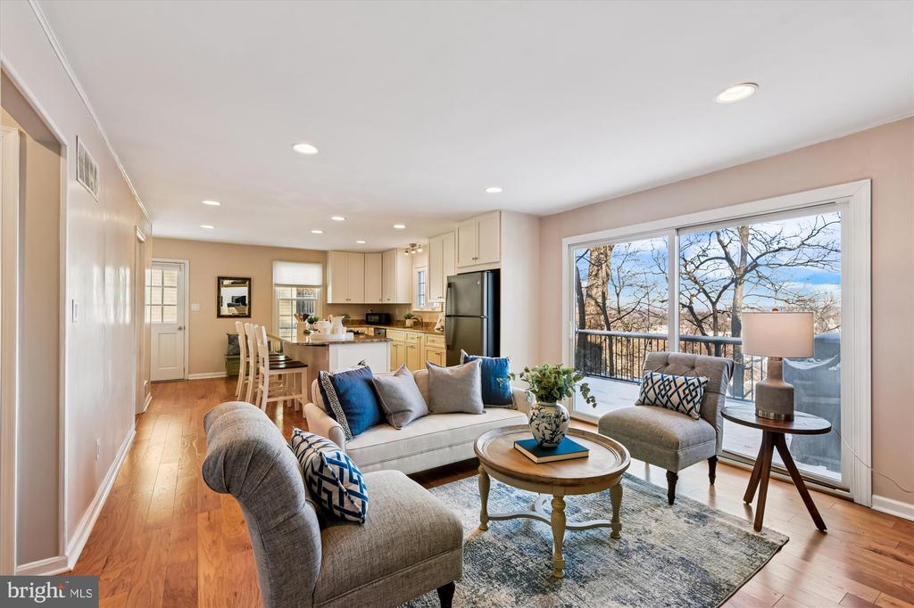 1006 W JOPPA ROAD