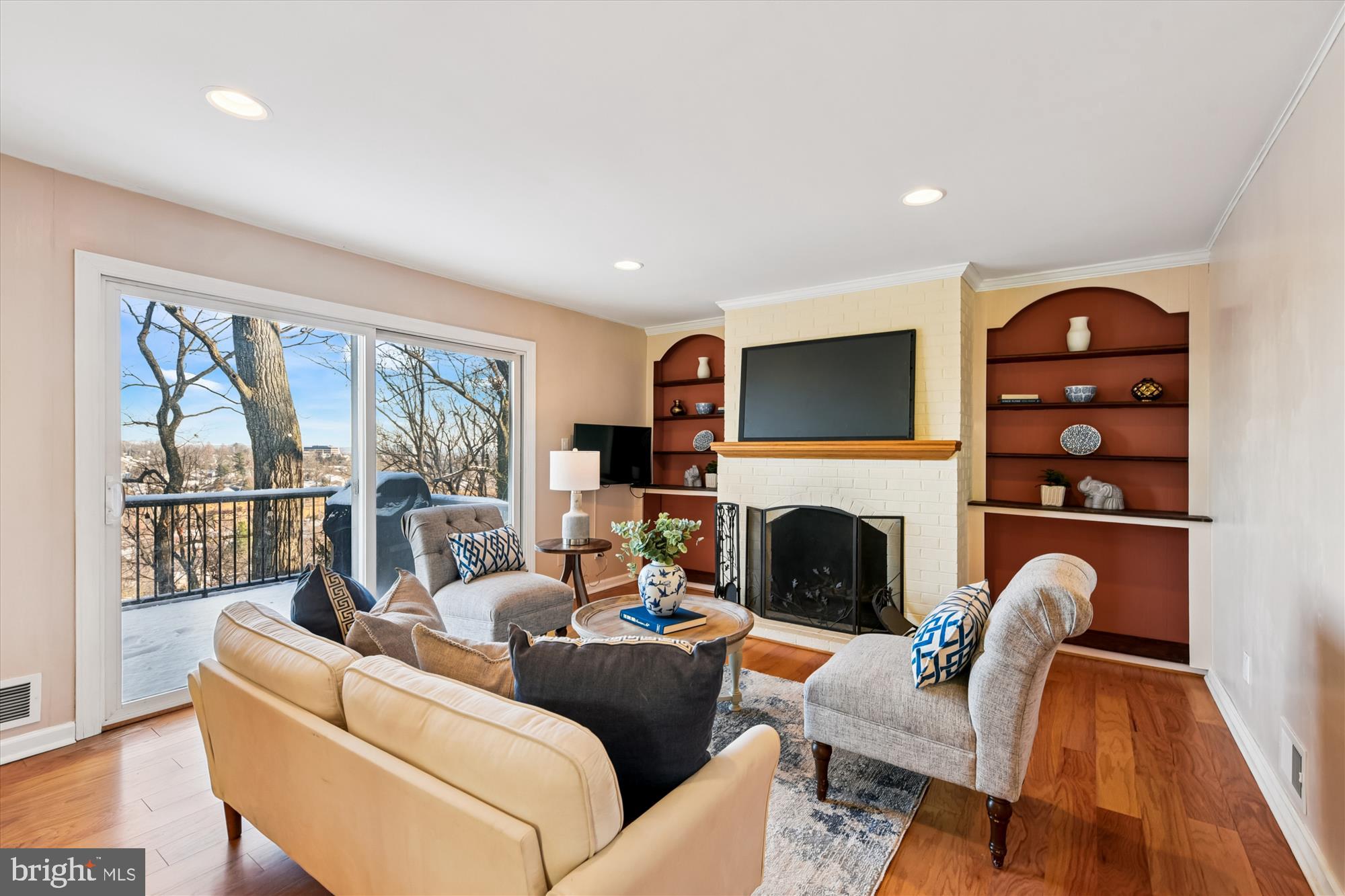 1006 W JOPPA ROAD