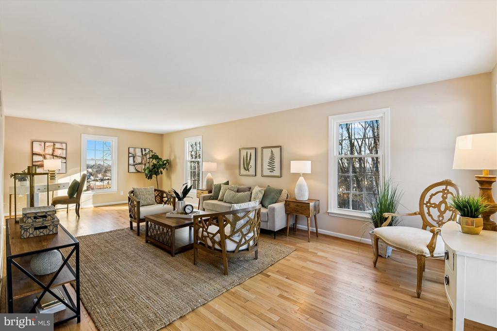 1006 W JOPPA ROAD