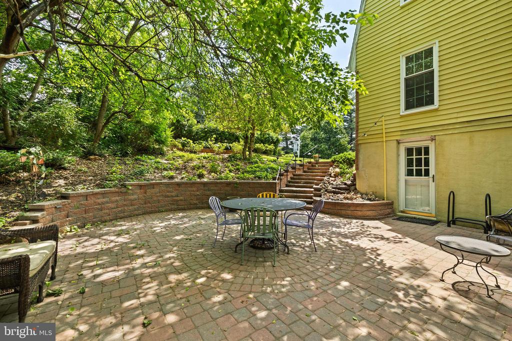 1006 W JOPPA ROAD