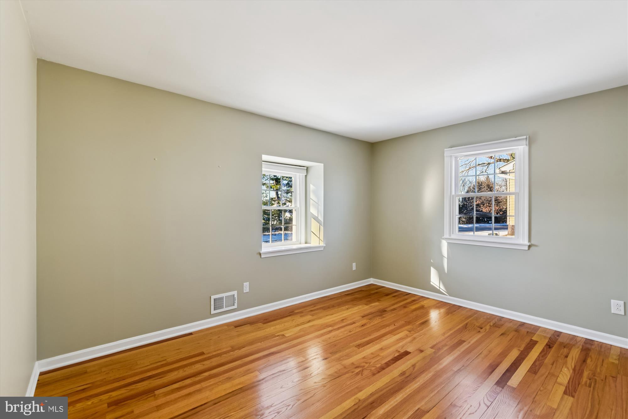 1006 W JOPPA ROAD