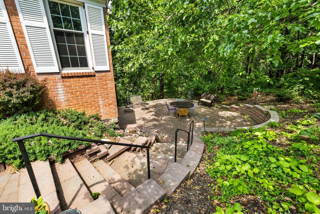 1006 W JOPPA ROAD