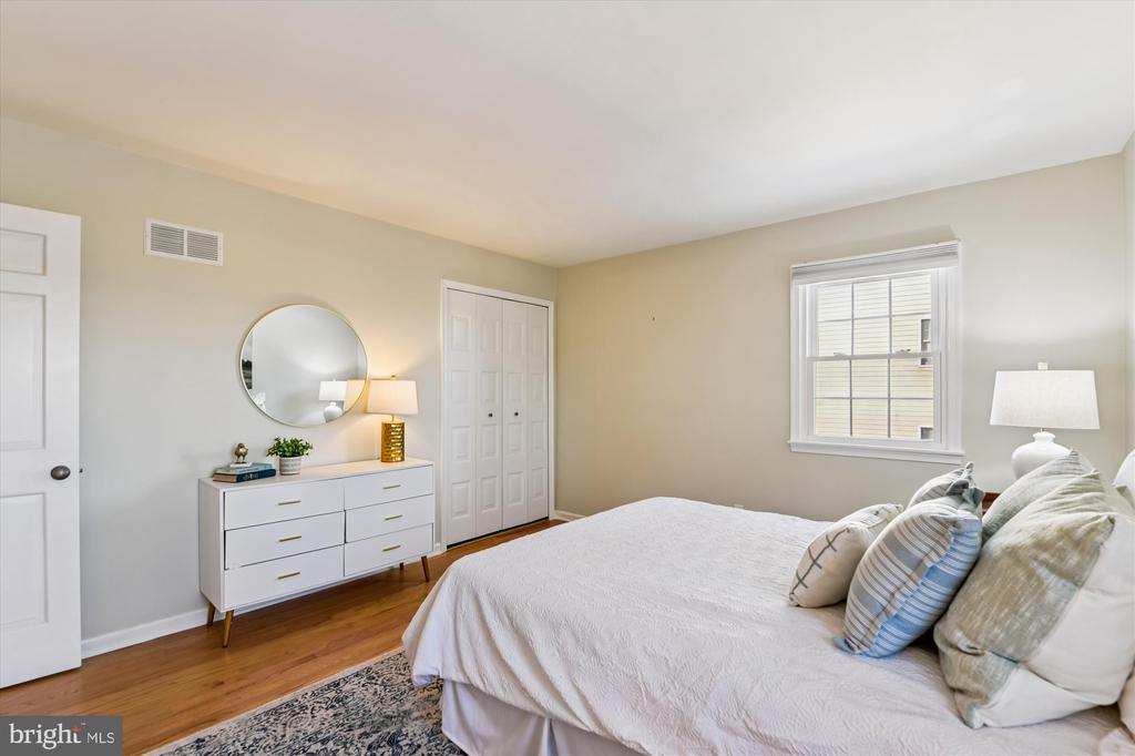 1006 W JOPPA ROAD