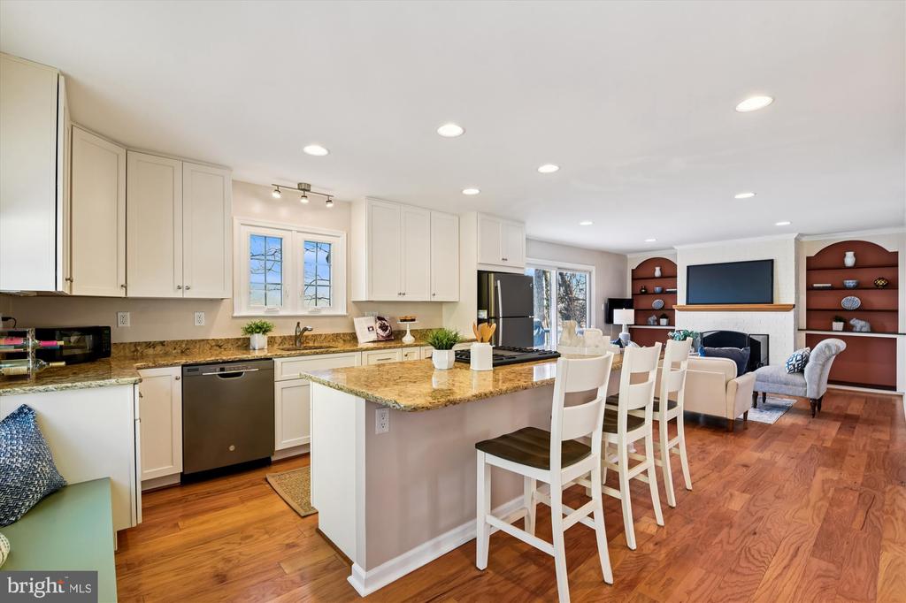 1006 W JOPPA ROAD