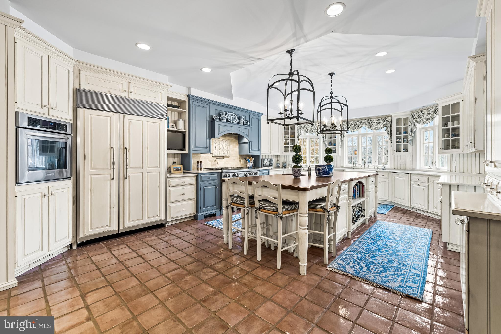 25 SPRINGHILL FARM COURT