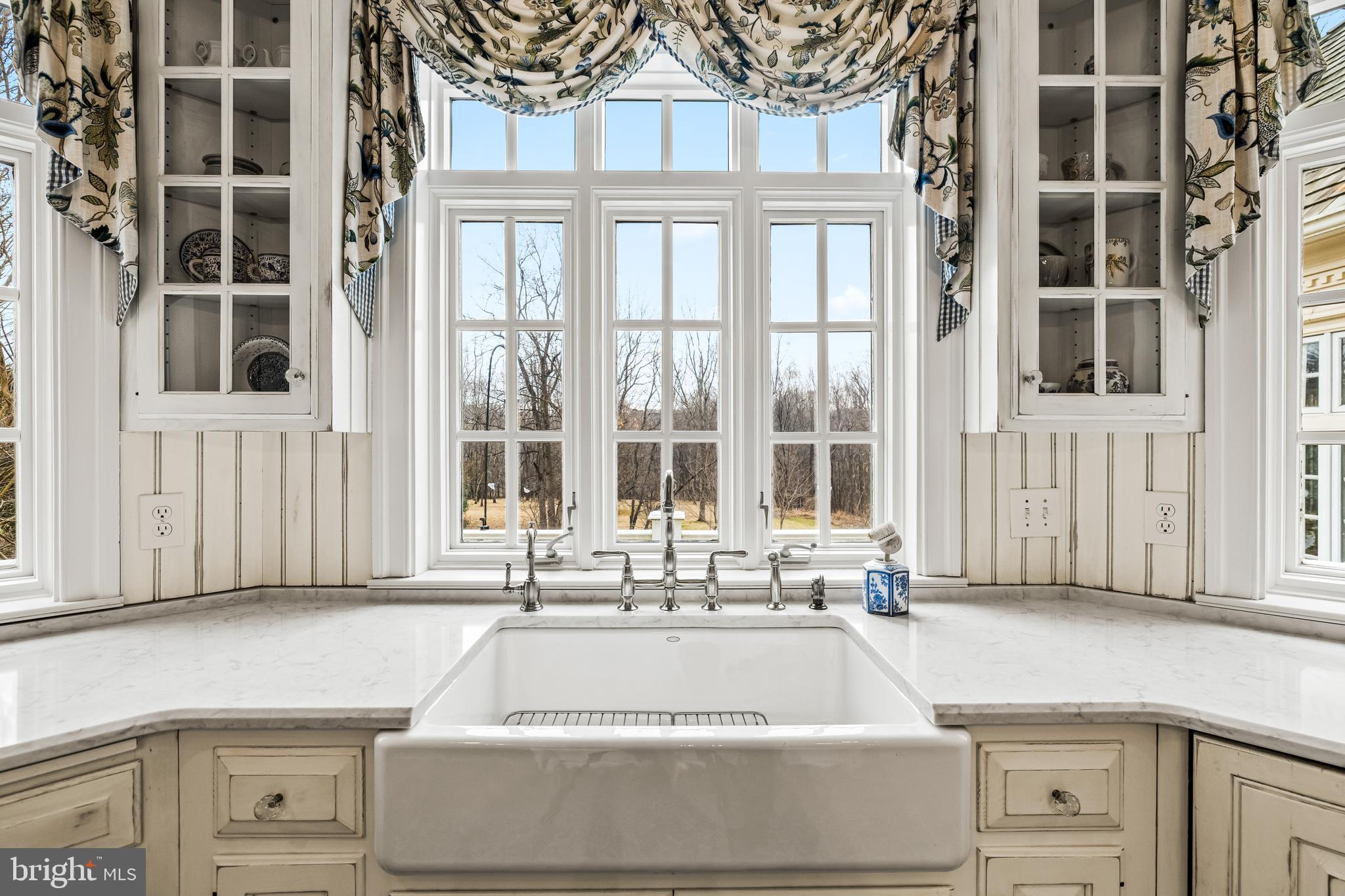 25 SPRINGHILL FARM COURT