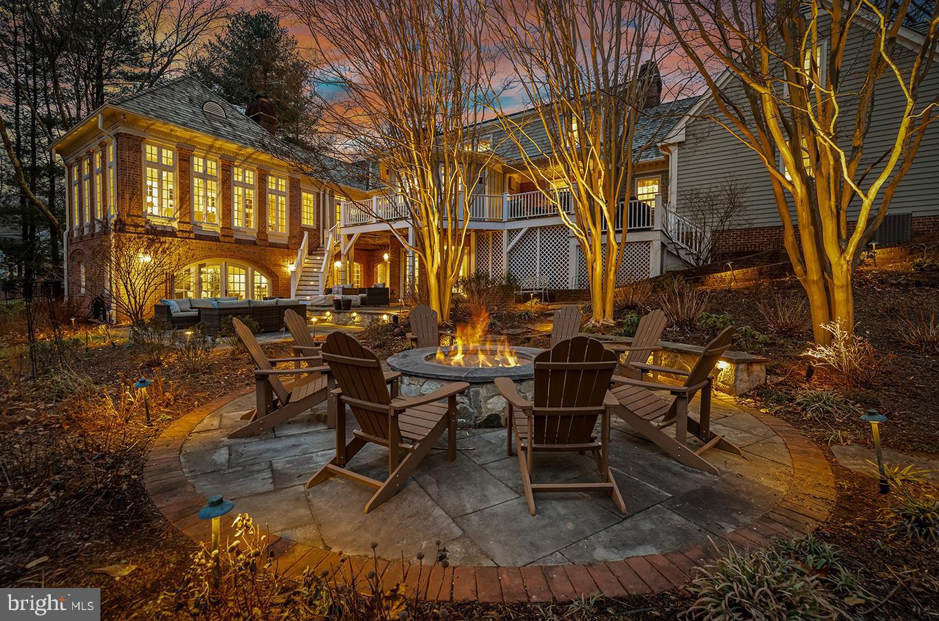 25 SPRINGHILL FARM COURT