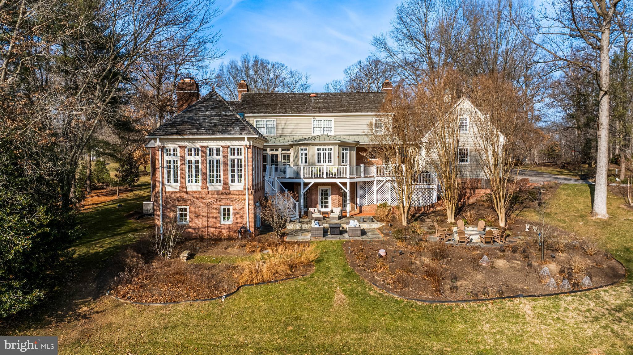 25 SPRINGHILL FARM COURT