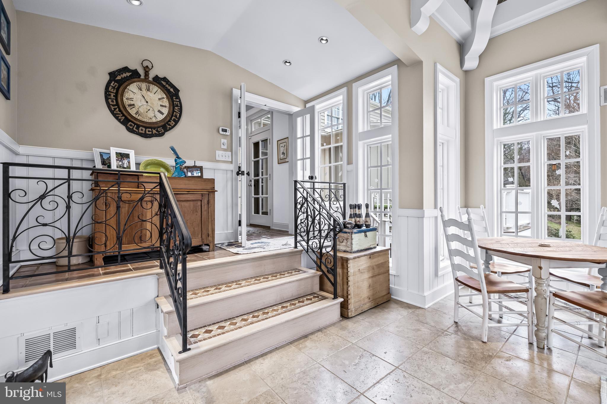 25 SPRINGHILL FARM COURT