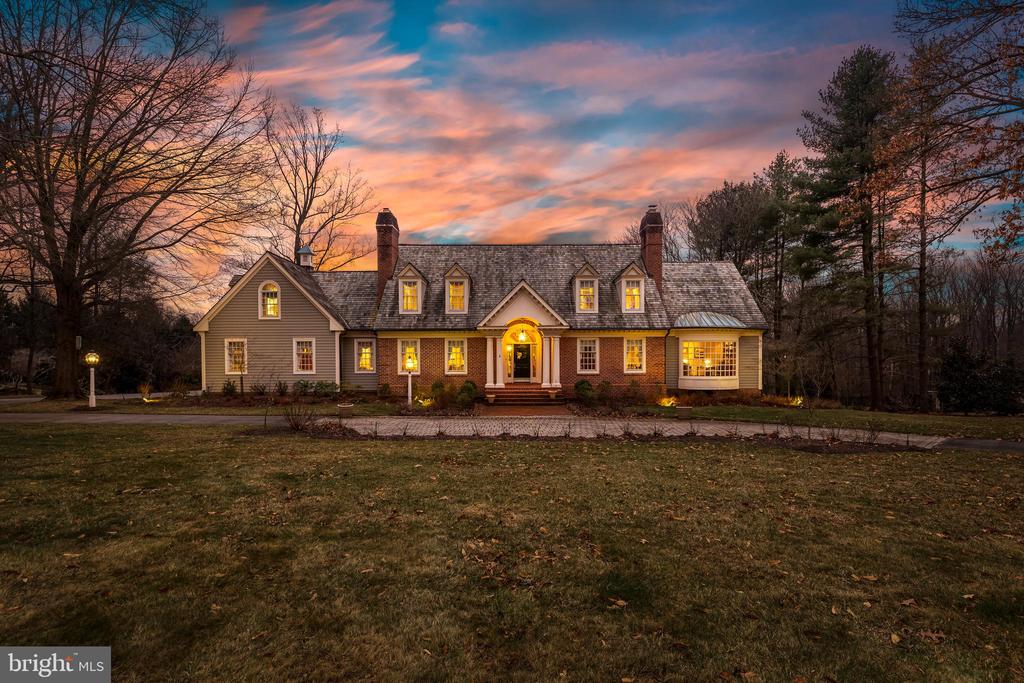 25 SPRINGHILL FARM COURT