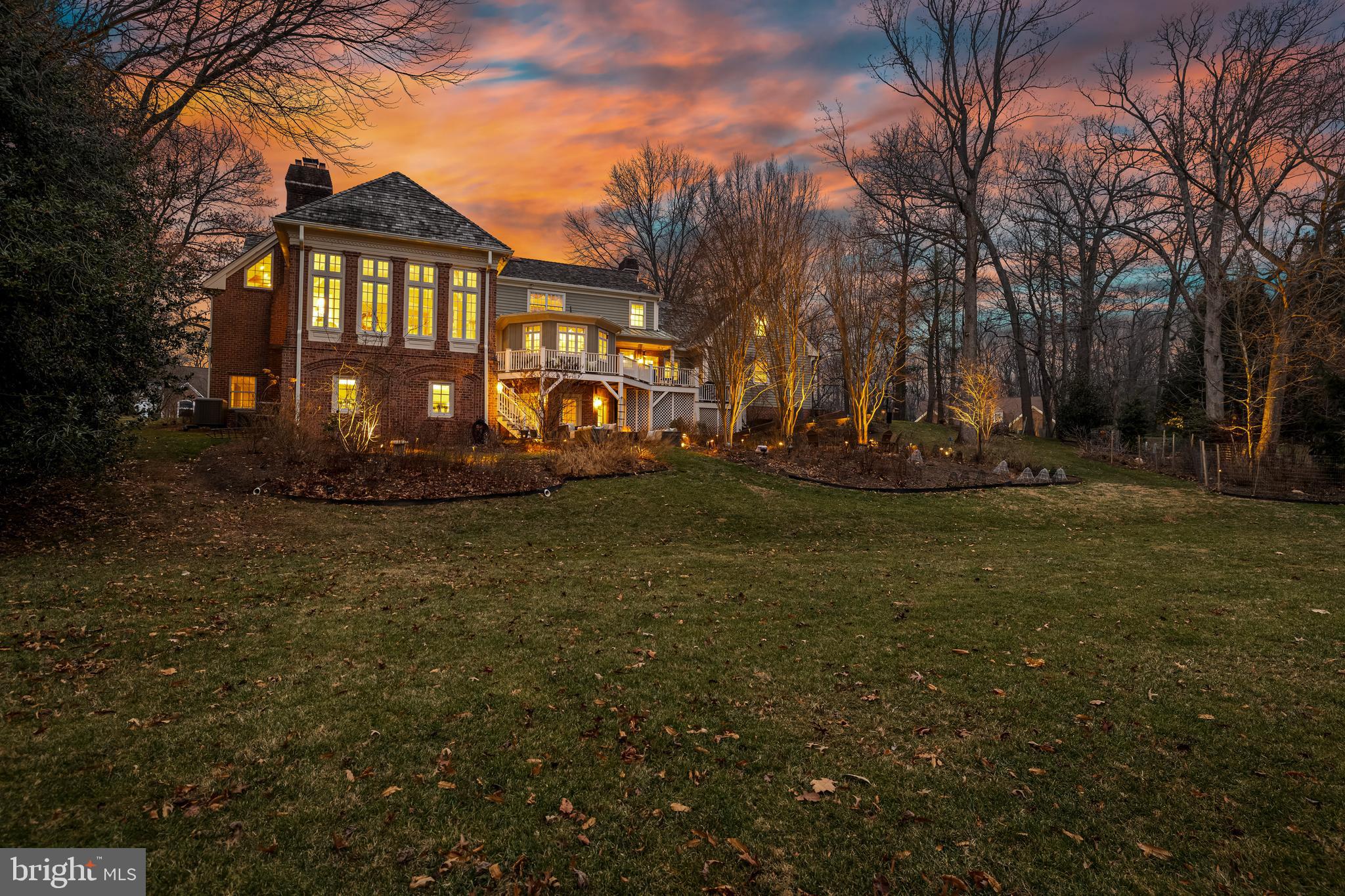 25 SPRINGHILL FARM COURT