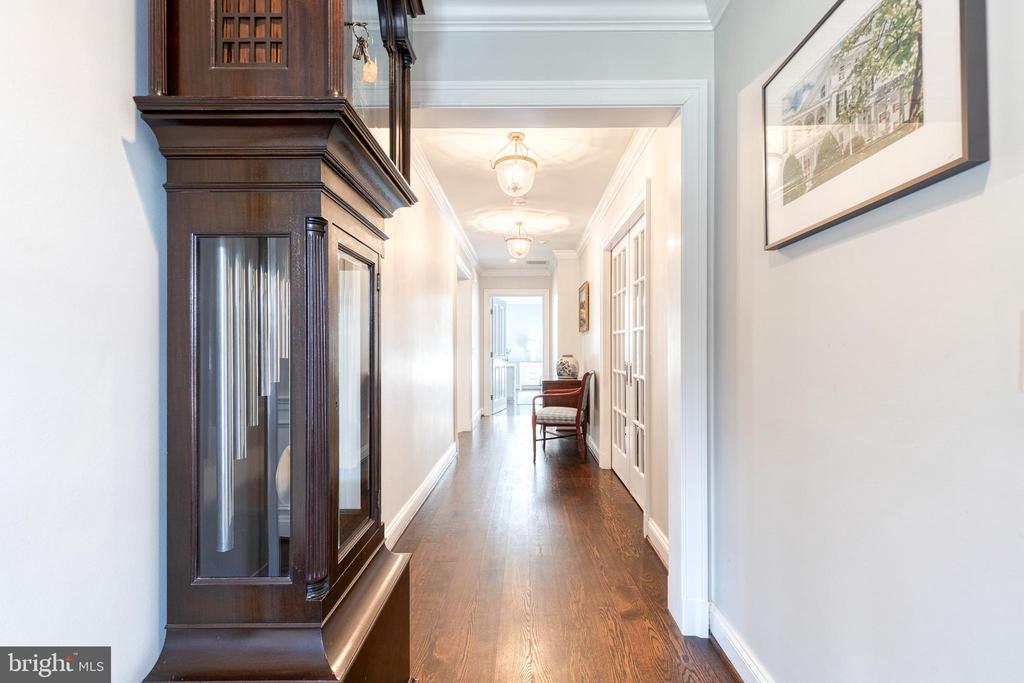 1808 CIRCLE ROAD