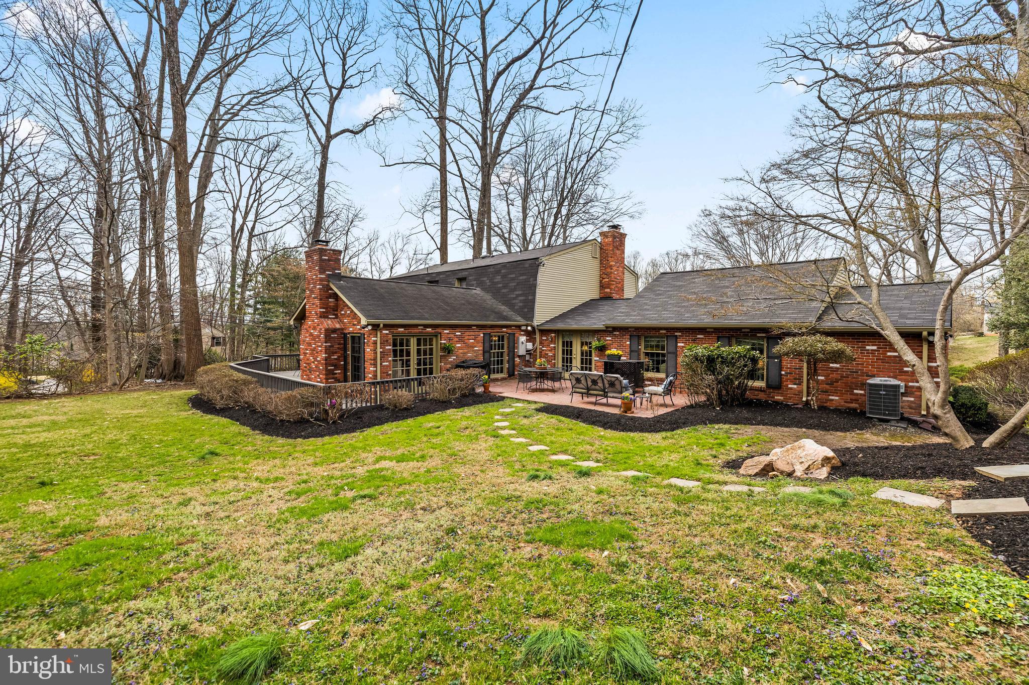 13701 SUMMER HILL DRIVE