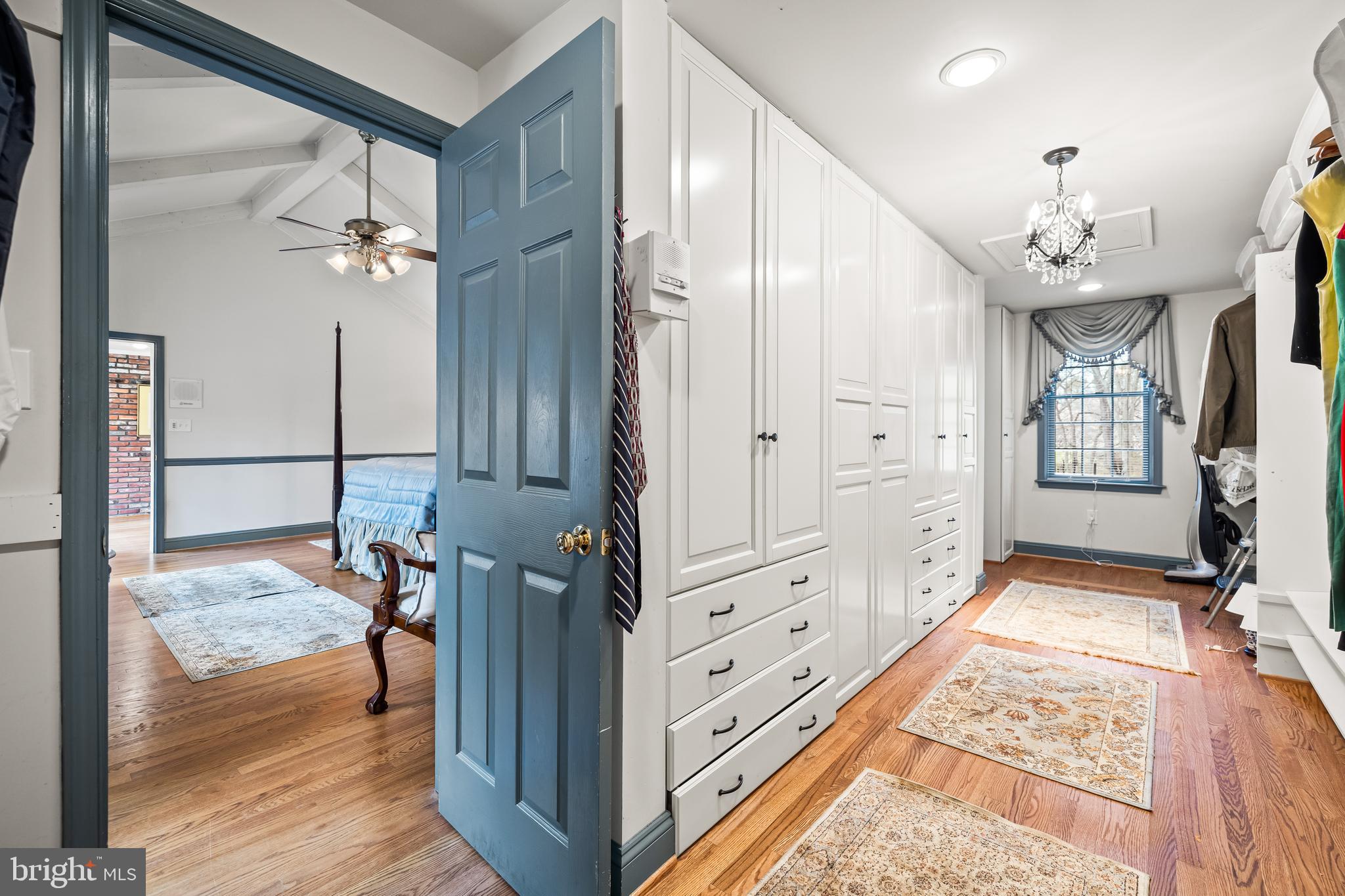 13701 SUMMER HILL DRIVE