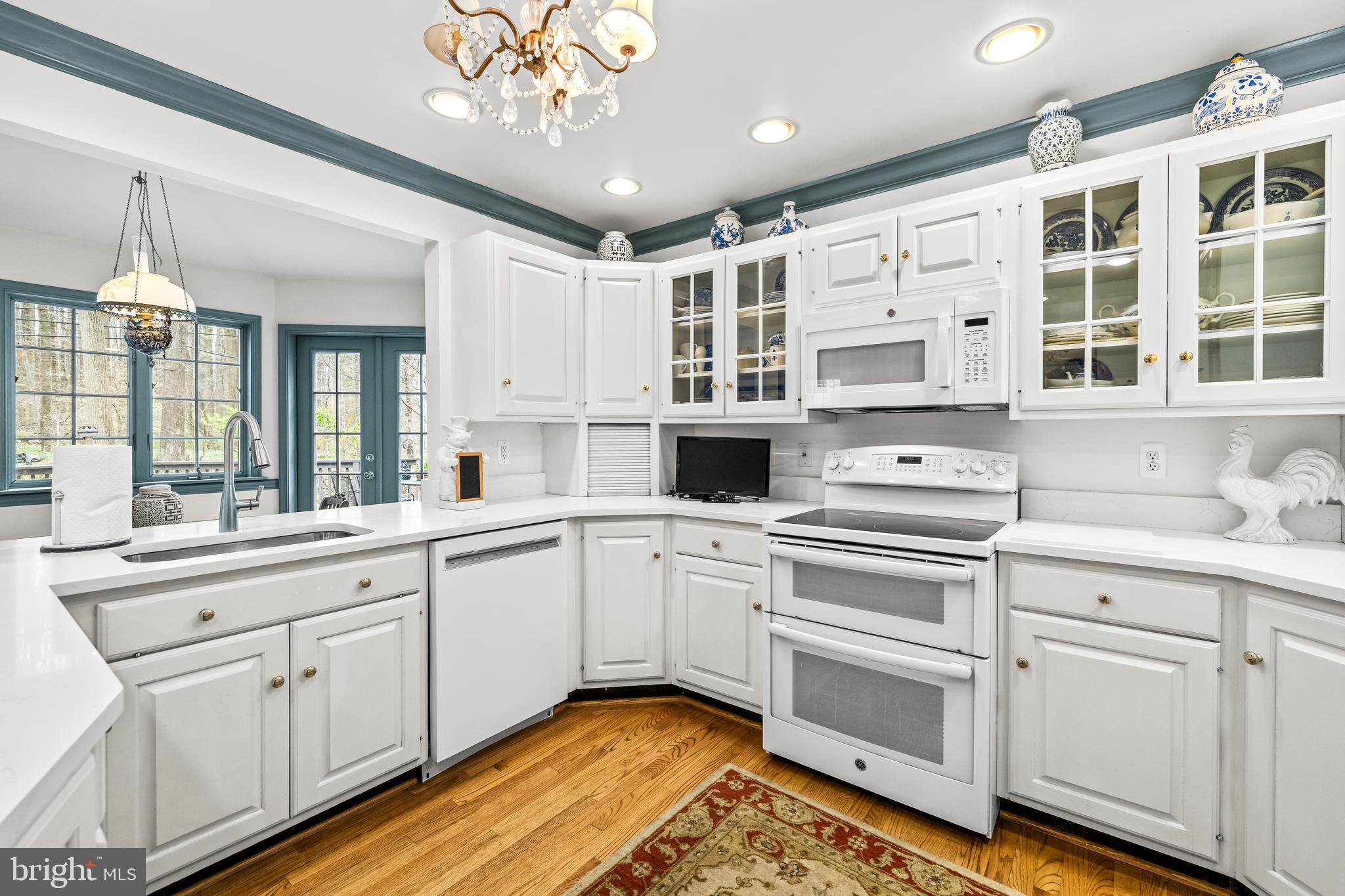 13701 SUMMER HILL DRIVE