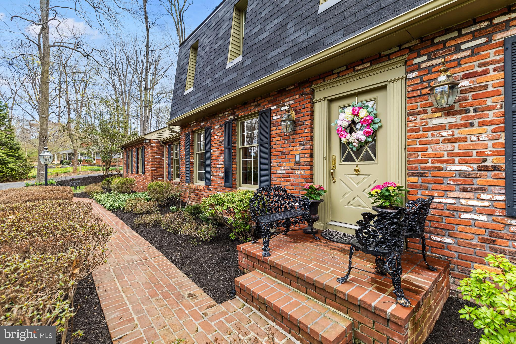 13701 SUMMER HILL DRIVE