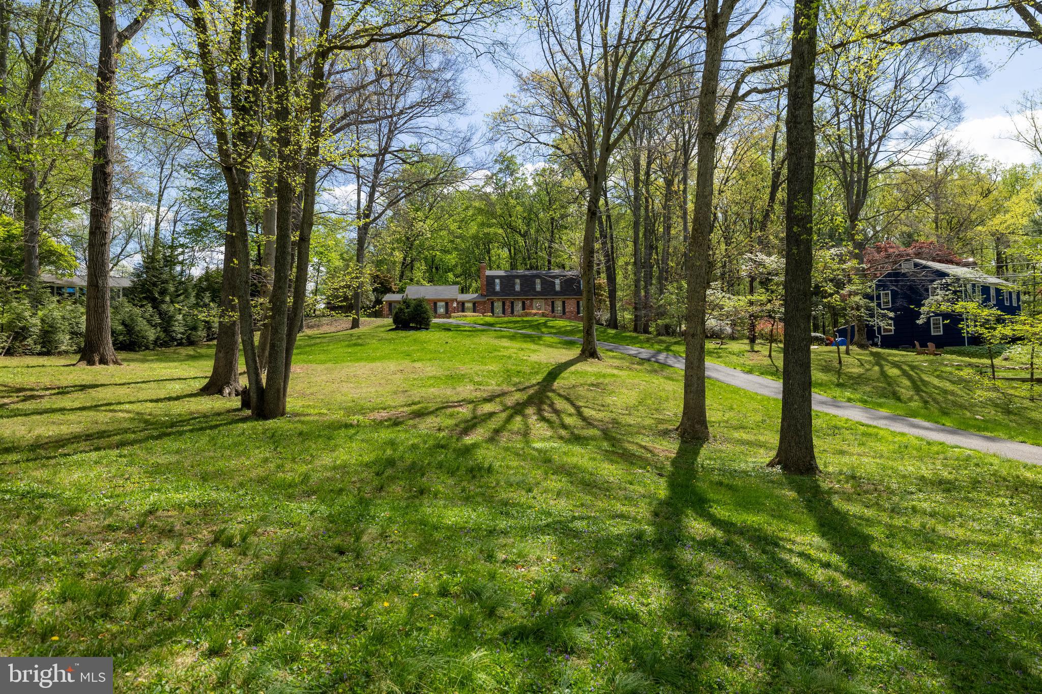 13701 SUMMER HILL DRIVE