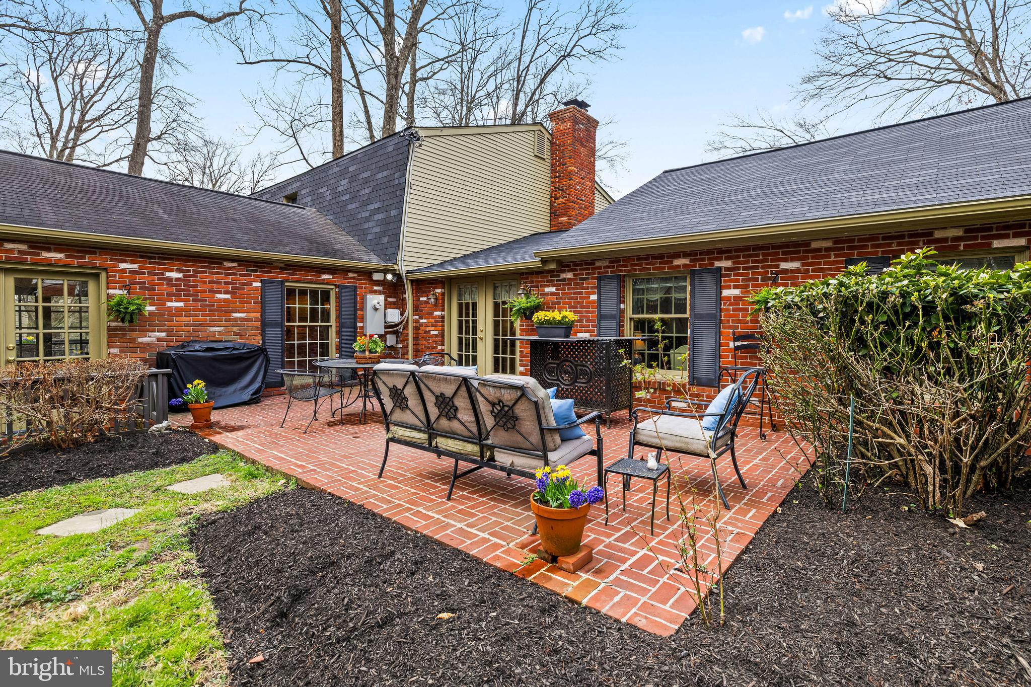 13701 SUMMER HILL DRIVE