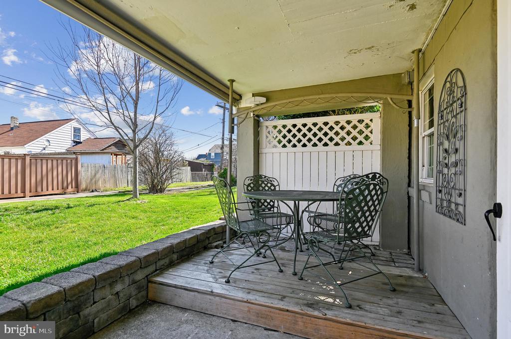 2724 ALDEN ROAD