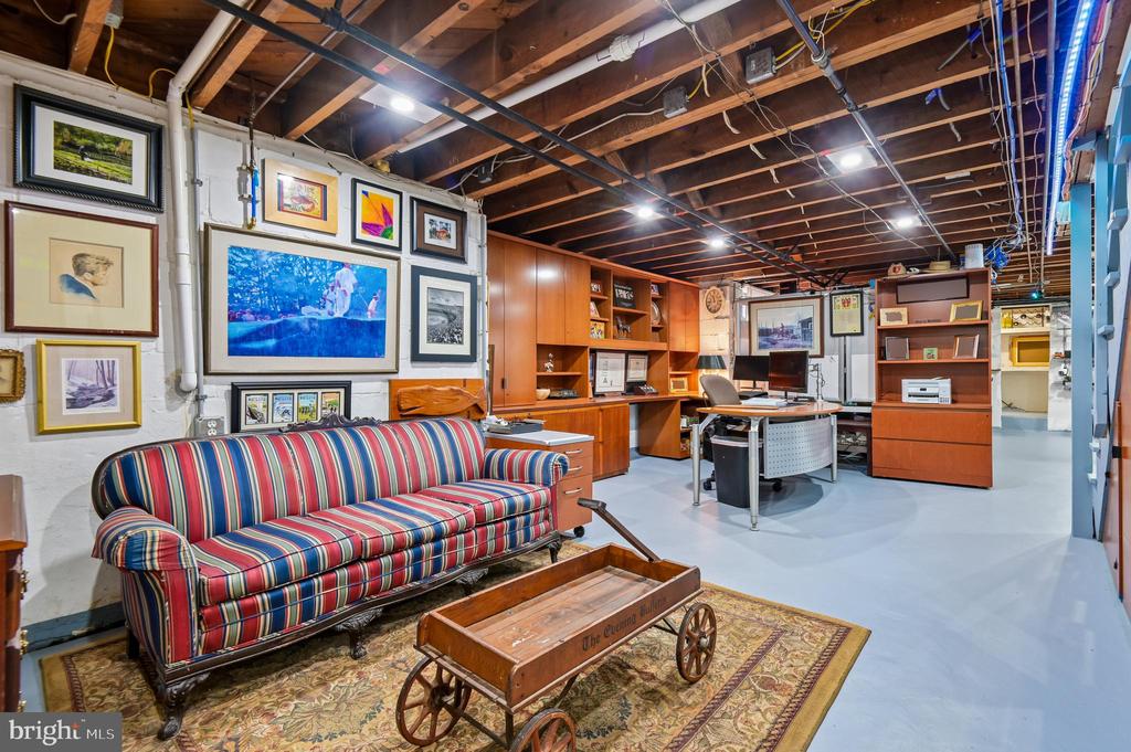 2724 ALDEN ROAD