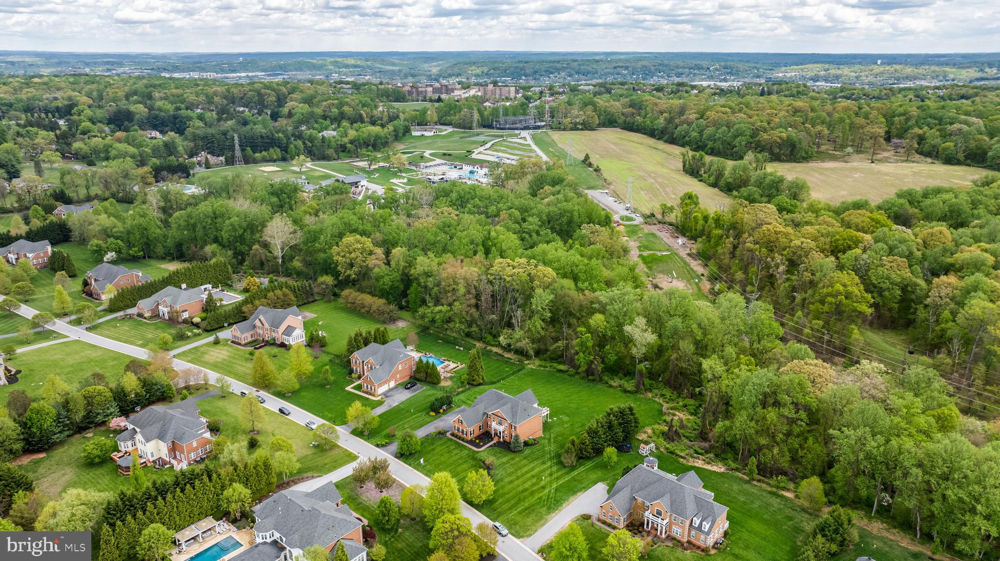1004 COACHFORD COURT