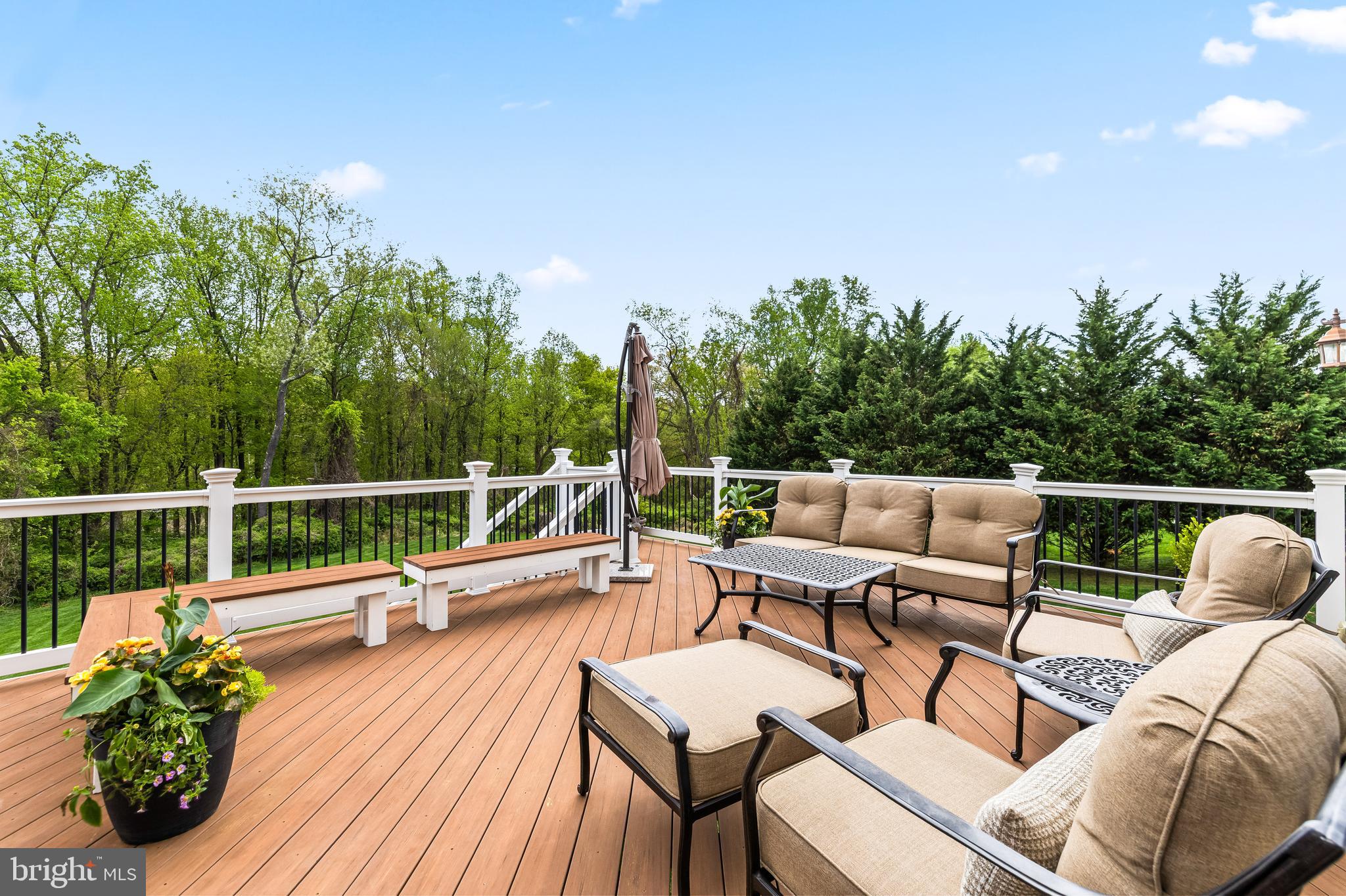 1004 COACHFORD COURT