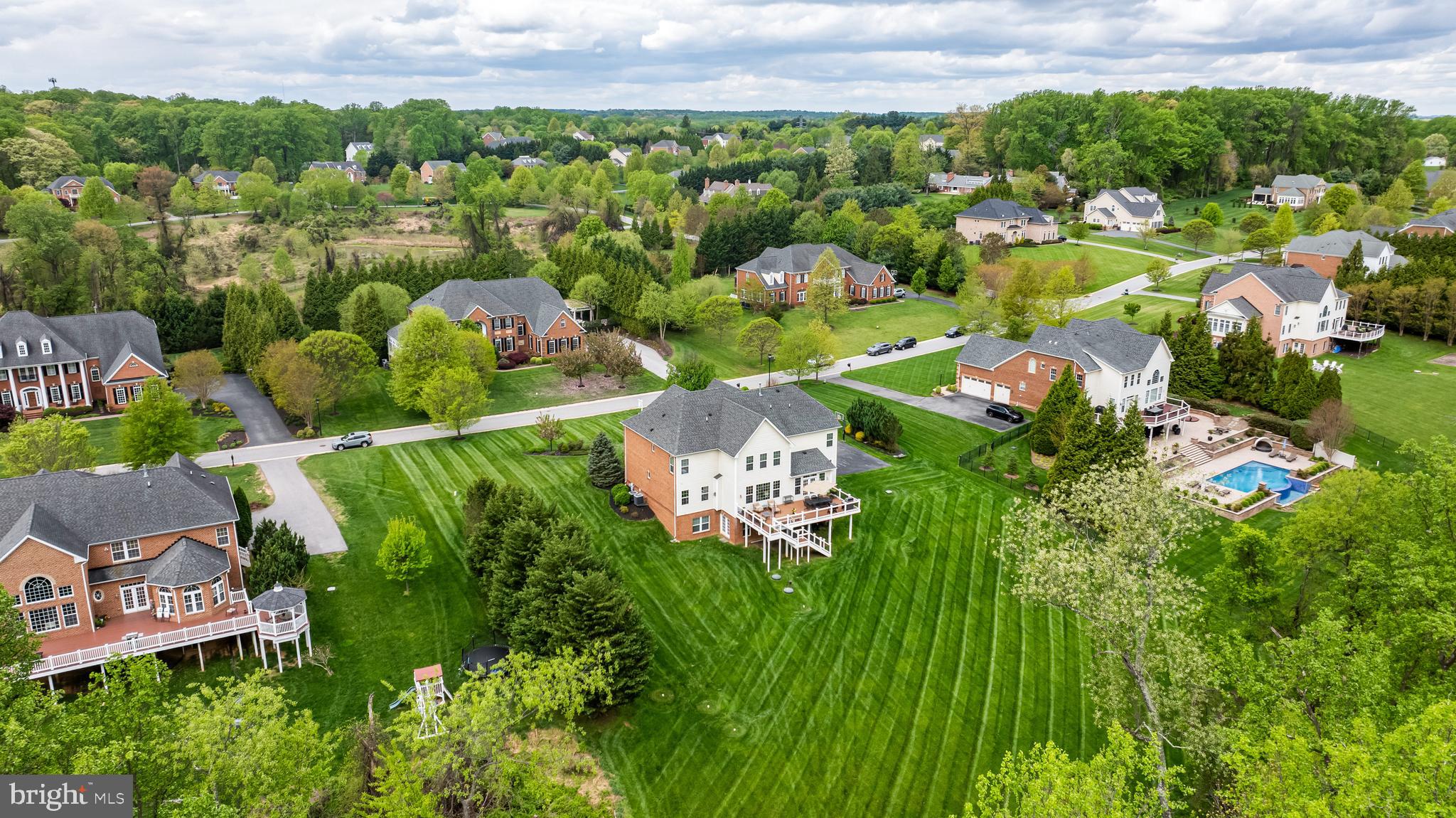 1004 COACHFORD COURT