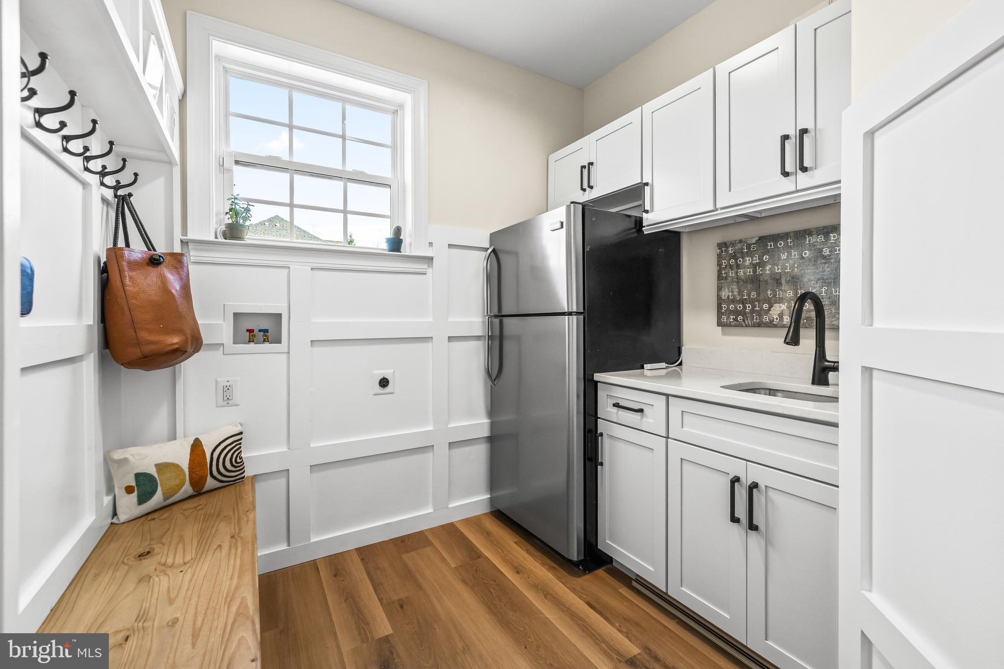 1004 COACHFORD COURT