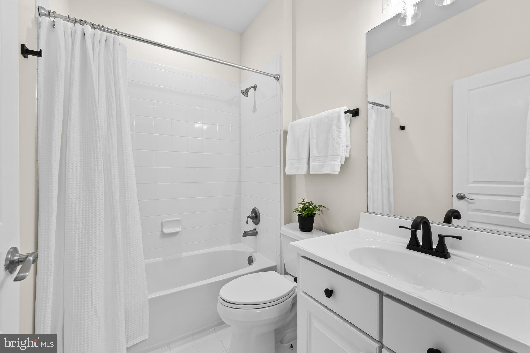1004 COACHFORD COURT