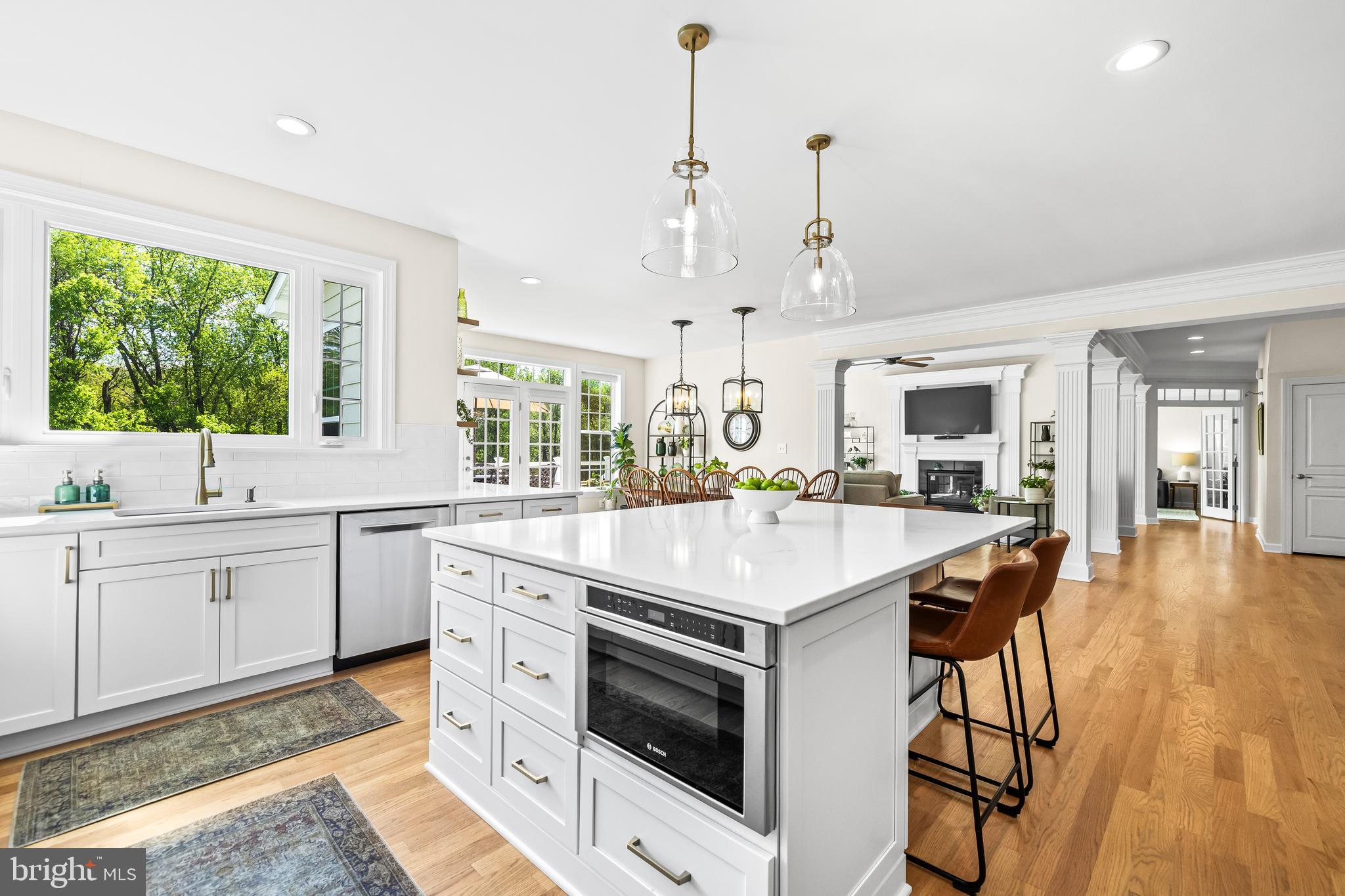 1004 COACHFORD COURT