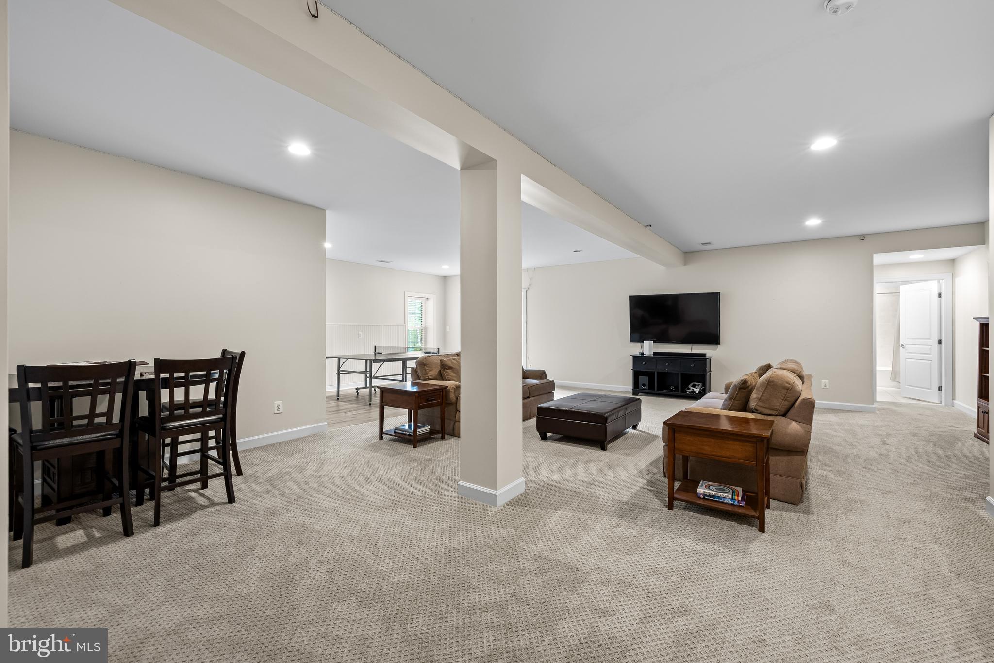 1004 COACHFORD COURT