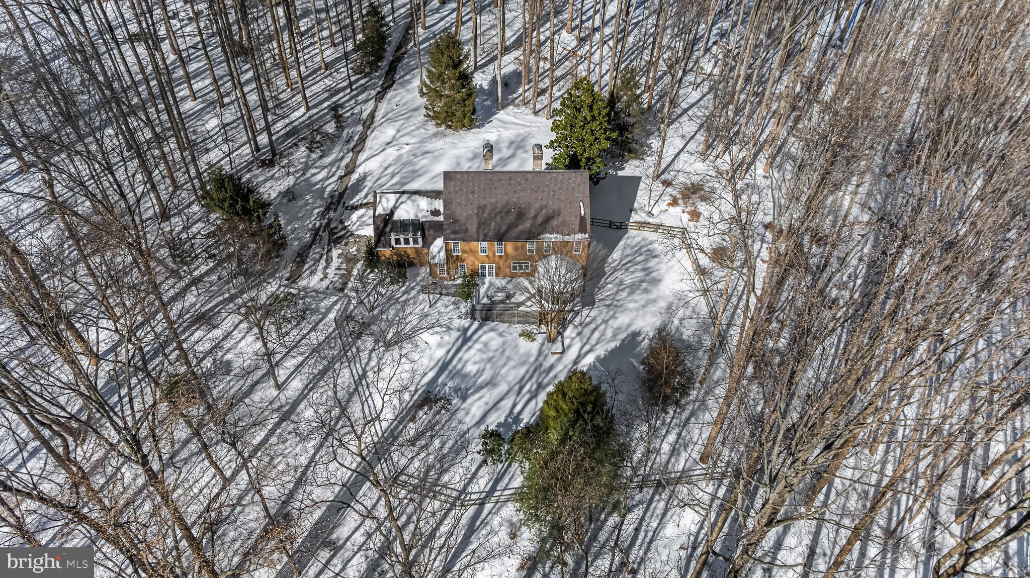 901 CHESTNUT RIDGE DRIVE