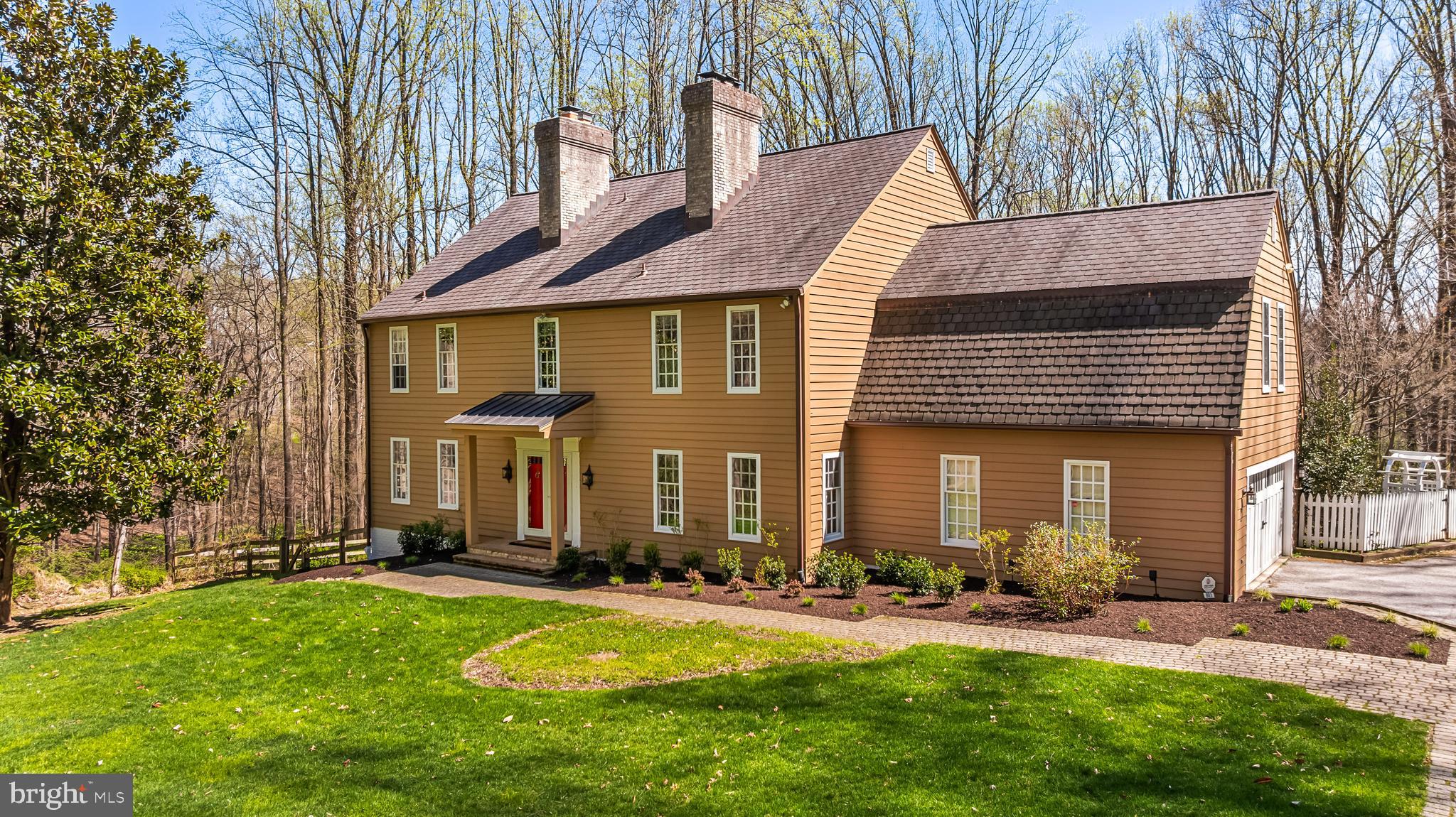 901 CHESTNUT RIDGE DRIVE