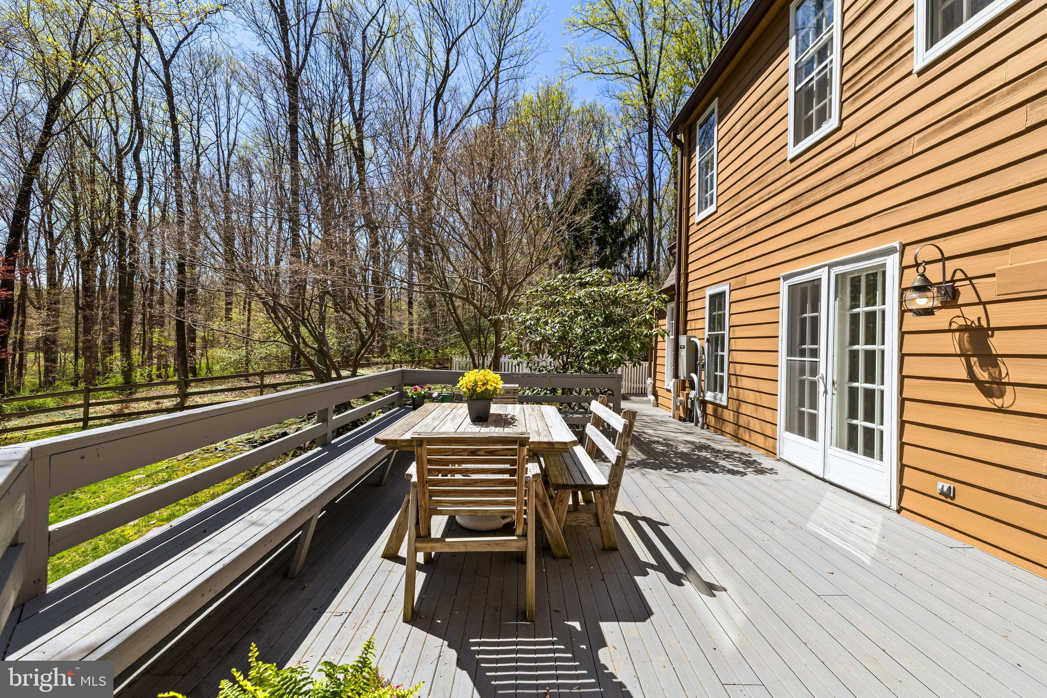 901 CHESTNUT RIDGE DRIVE