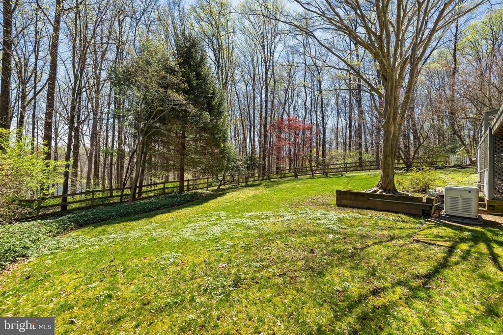 901 CHESTNUT RIDGE DRIVE