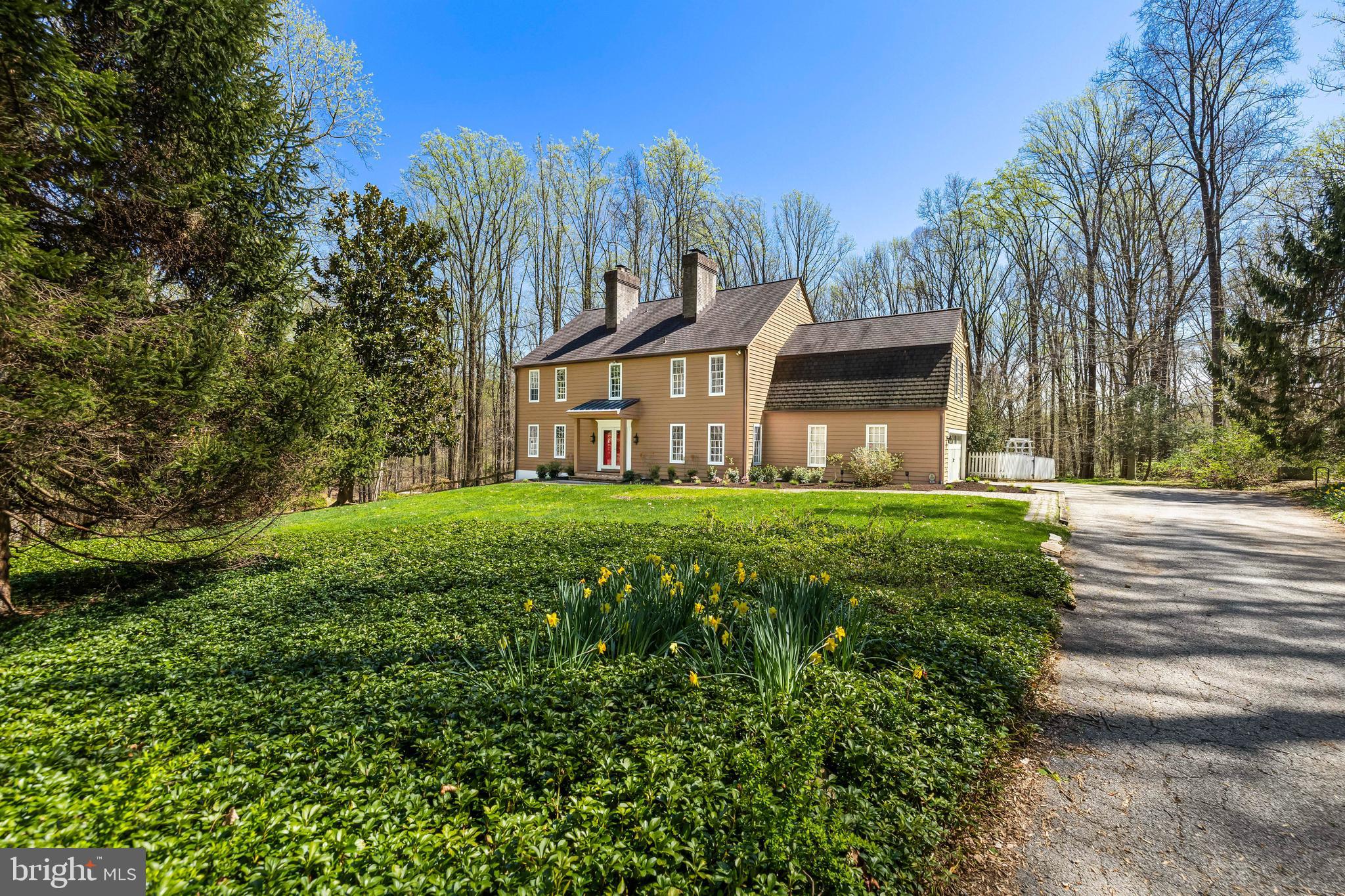 901 CHESTNUT RIDGE DRIVE