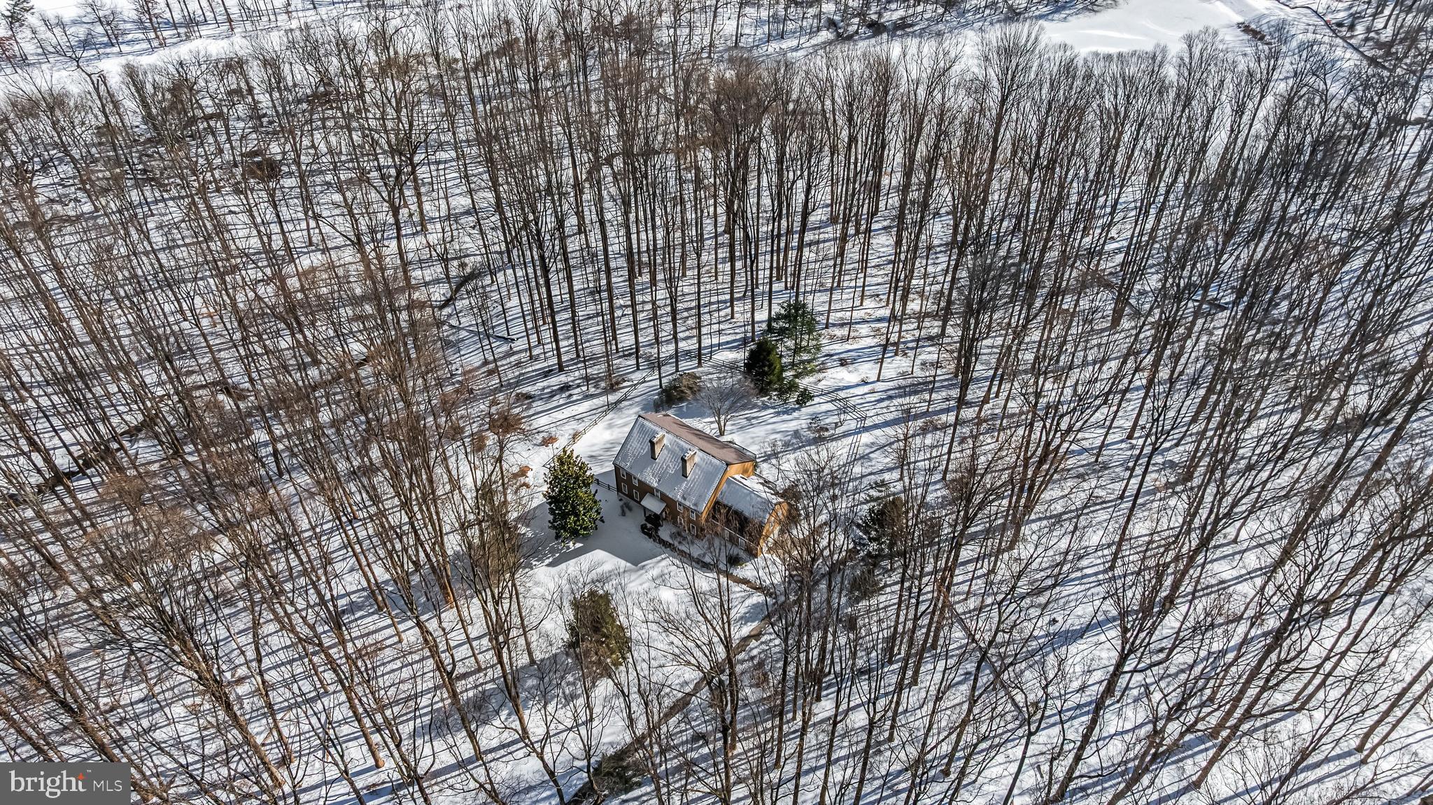 901 CHESTNUT RIDGE DRIVE