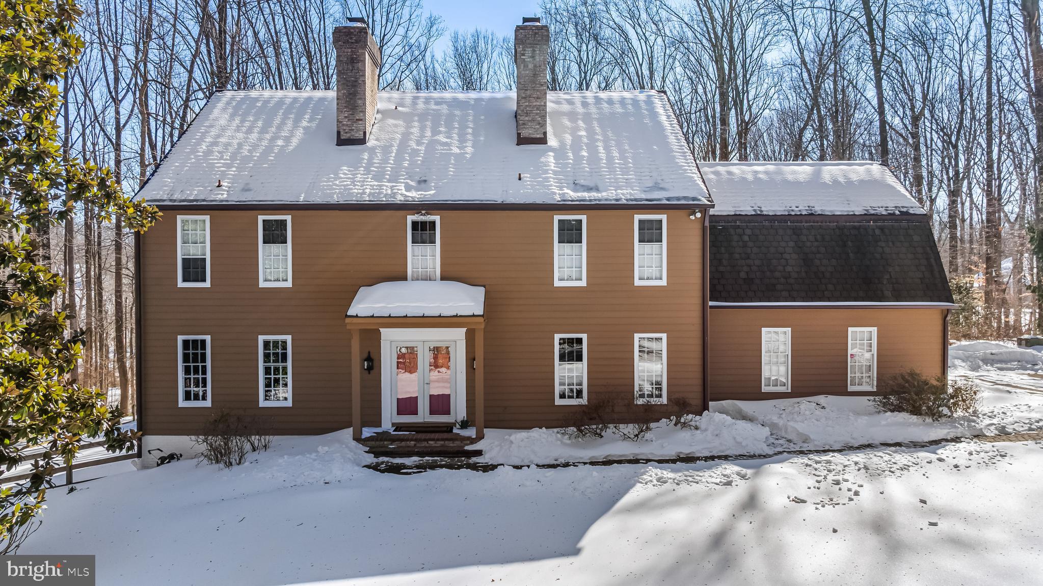 901 CHESTNUT RIDGE DRIVE