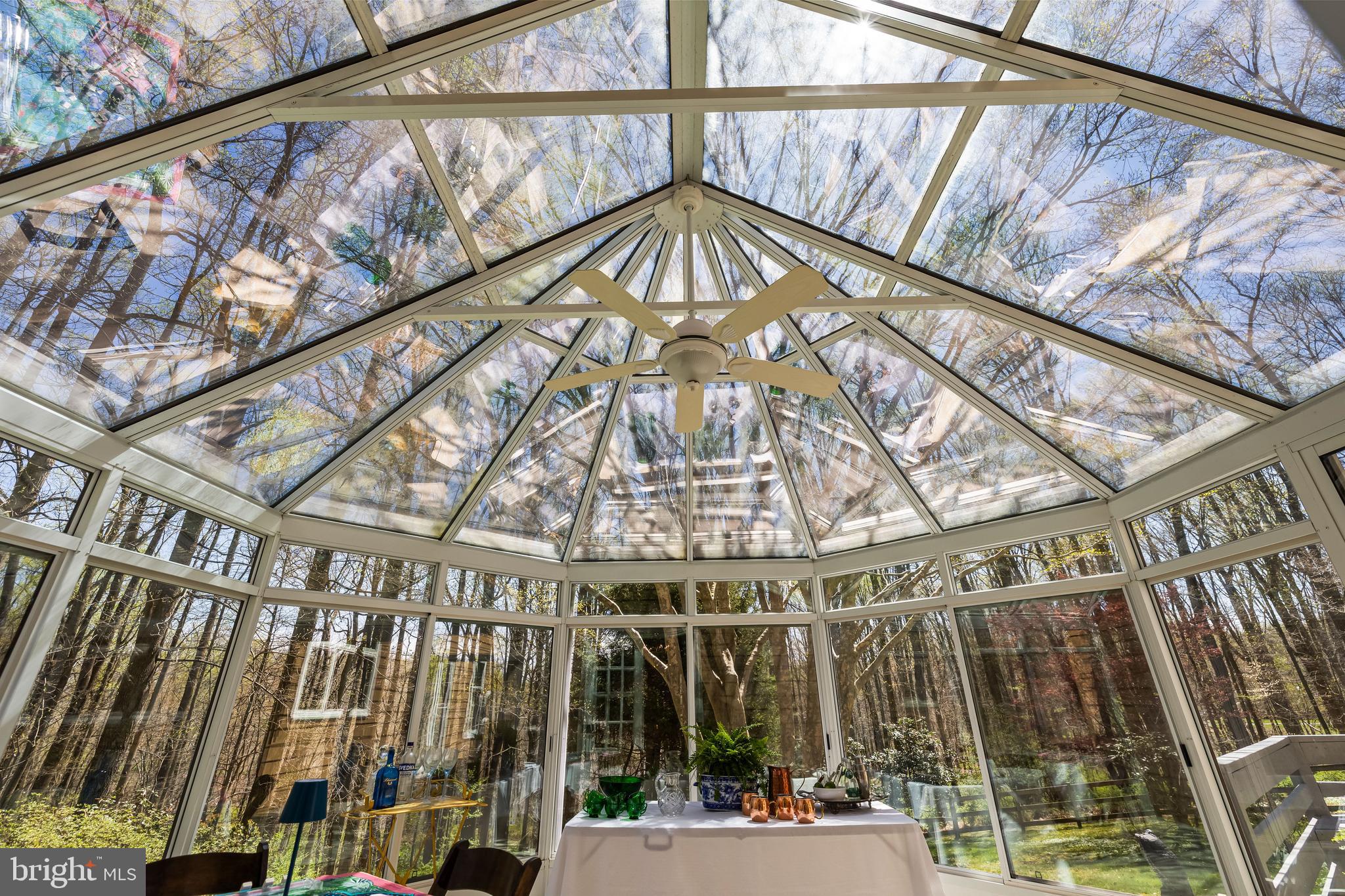 901 CHESTNUT RIDGE DRIVE