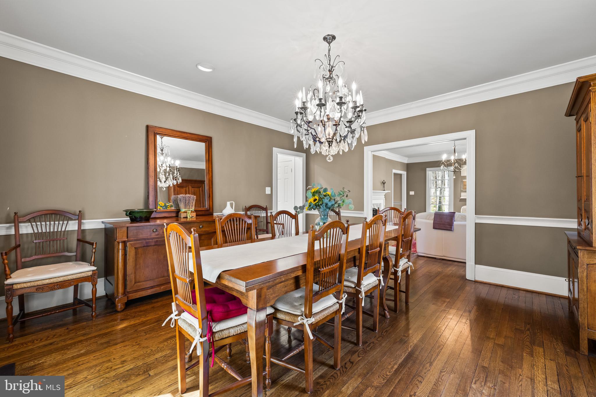 901 CHESTNUT RIDGE DRIVE