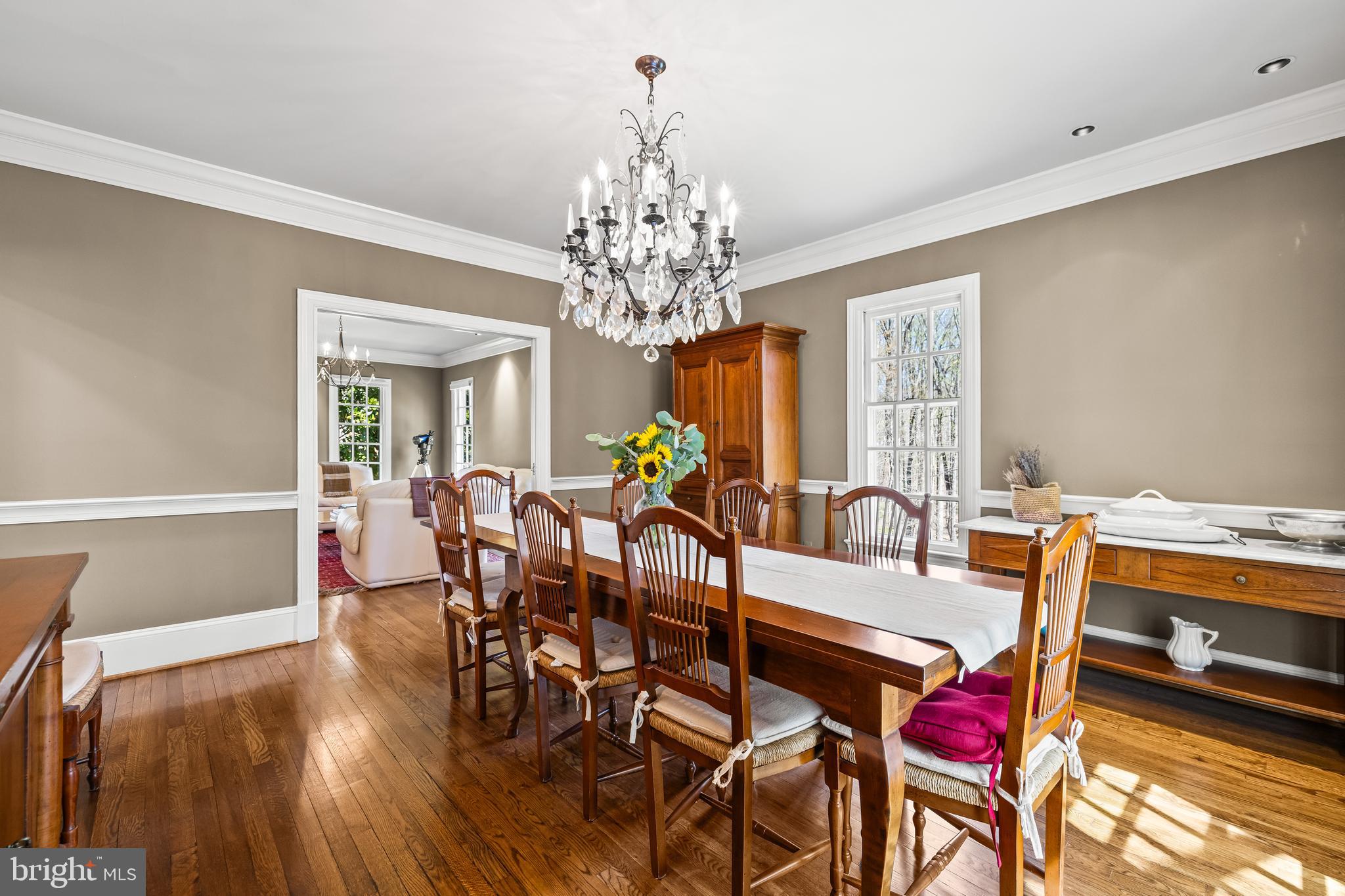 901 CHESTNUT RIDGE DRIVE