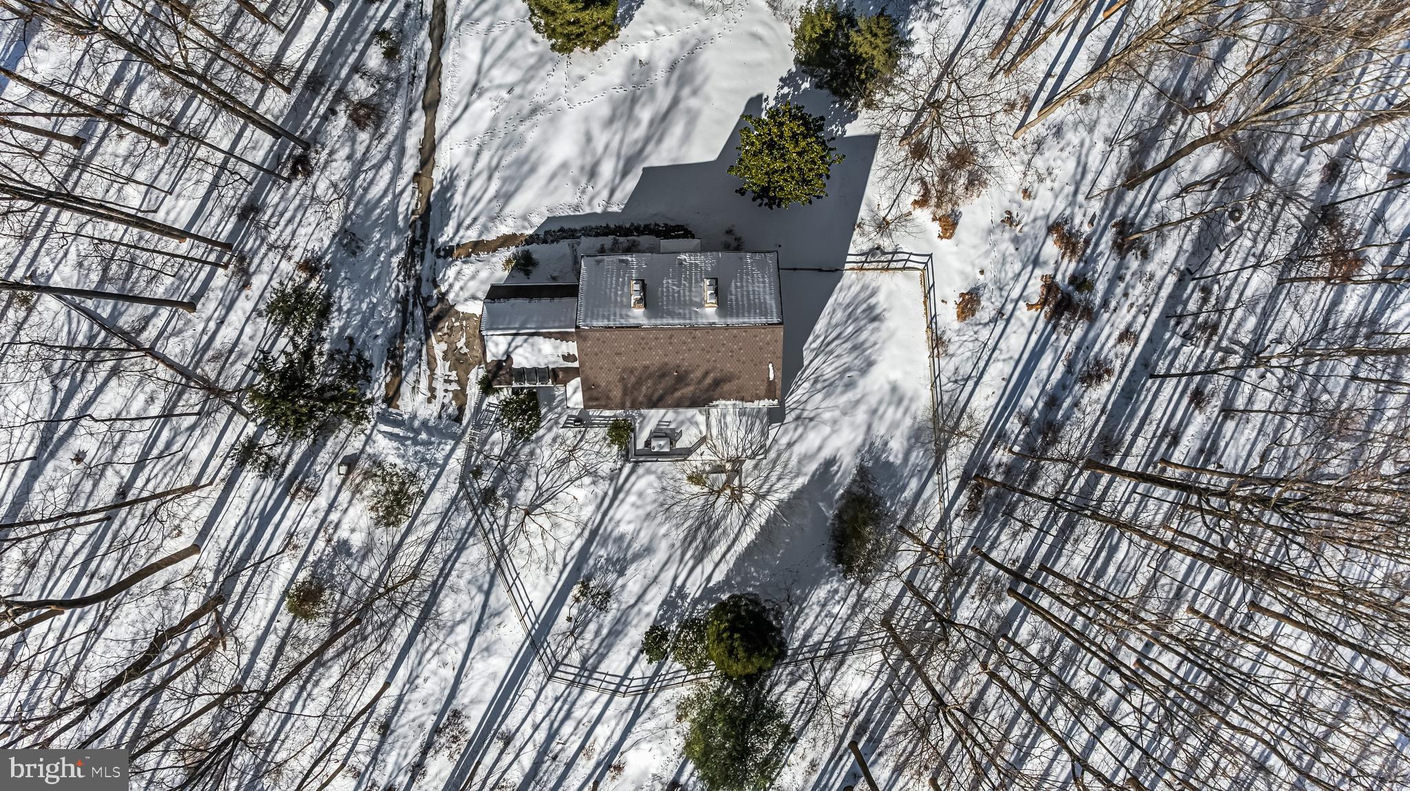 901 CHESTNUT RIDGE DRIVE