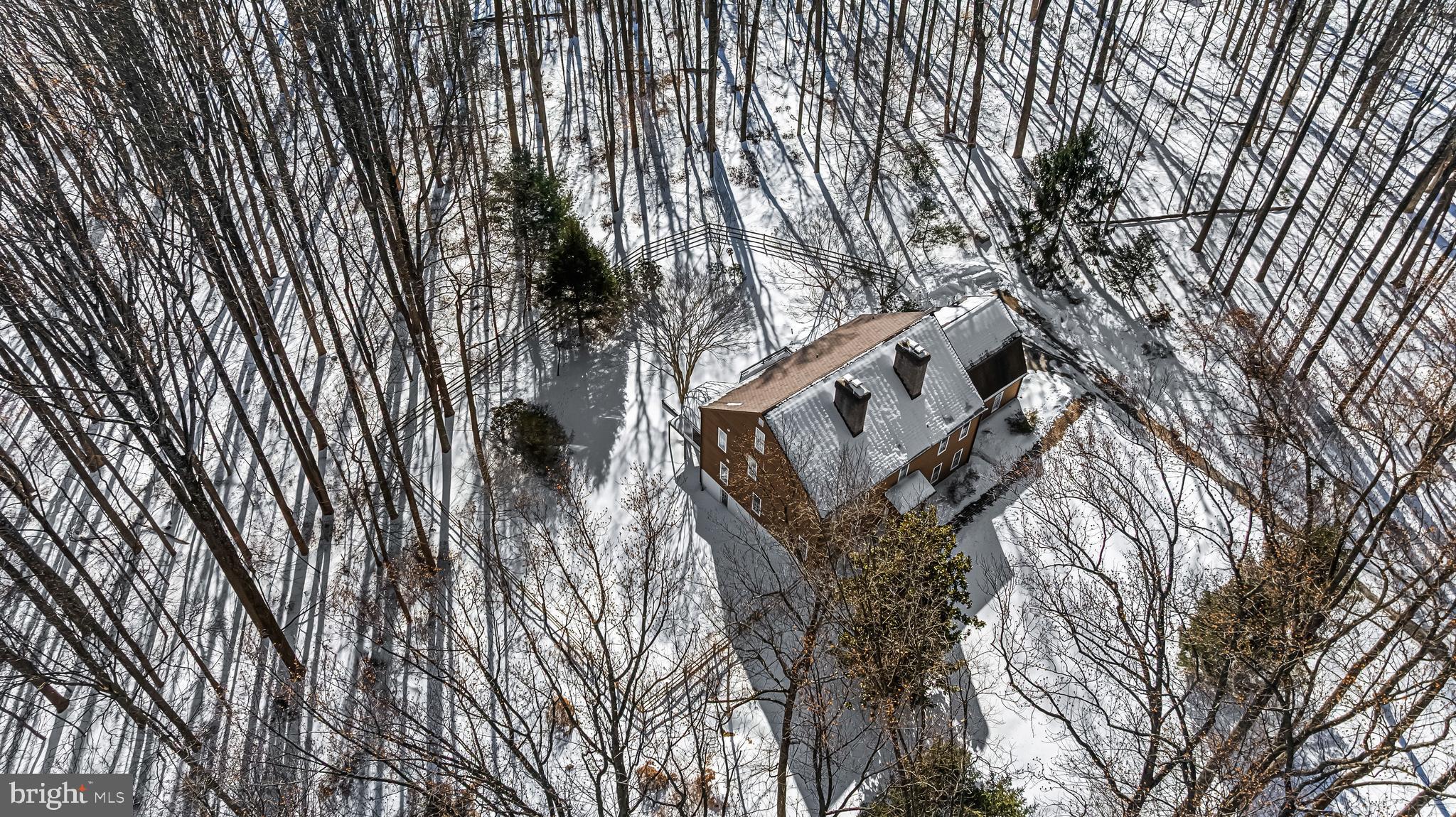 901 CHESTNUT RIDGE DRIVE