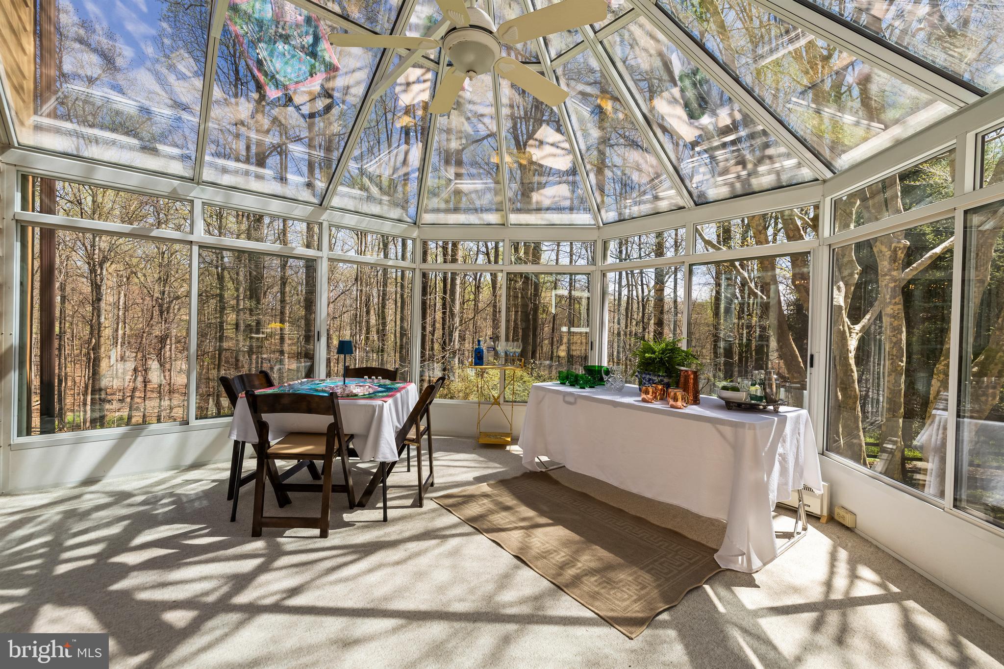 901 CHESTNUT RIDGE DRIVE