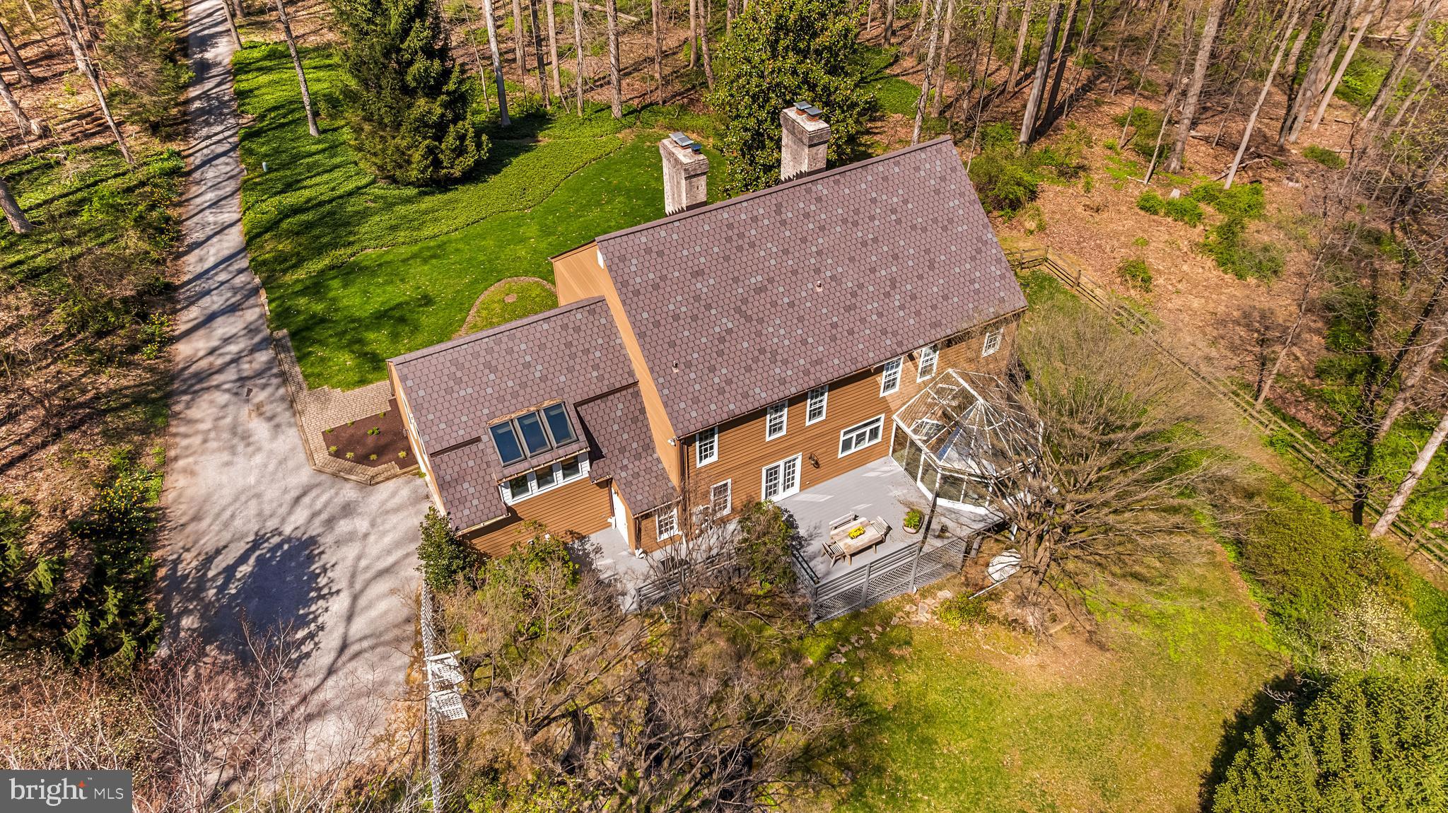 901 CHESTNUT RIDGE DRIVE